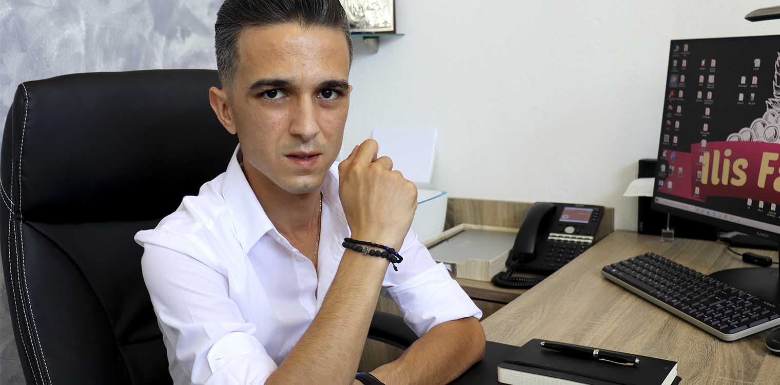 Περιστέρι Αμαλιάδας: Από τεχνικός ηλεκτρολογικών συστημάτων αεροσκαφών παραγωγός μαύρης κορινθιακής σταφίδας