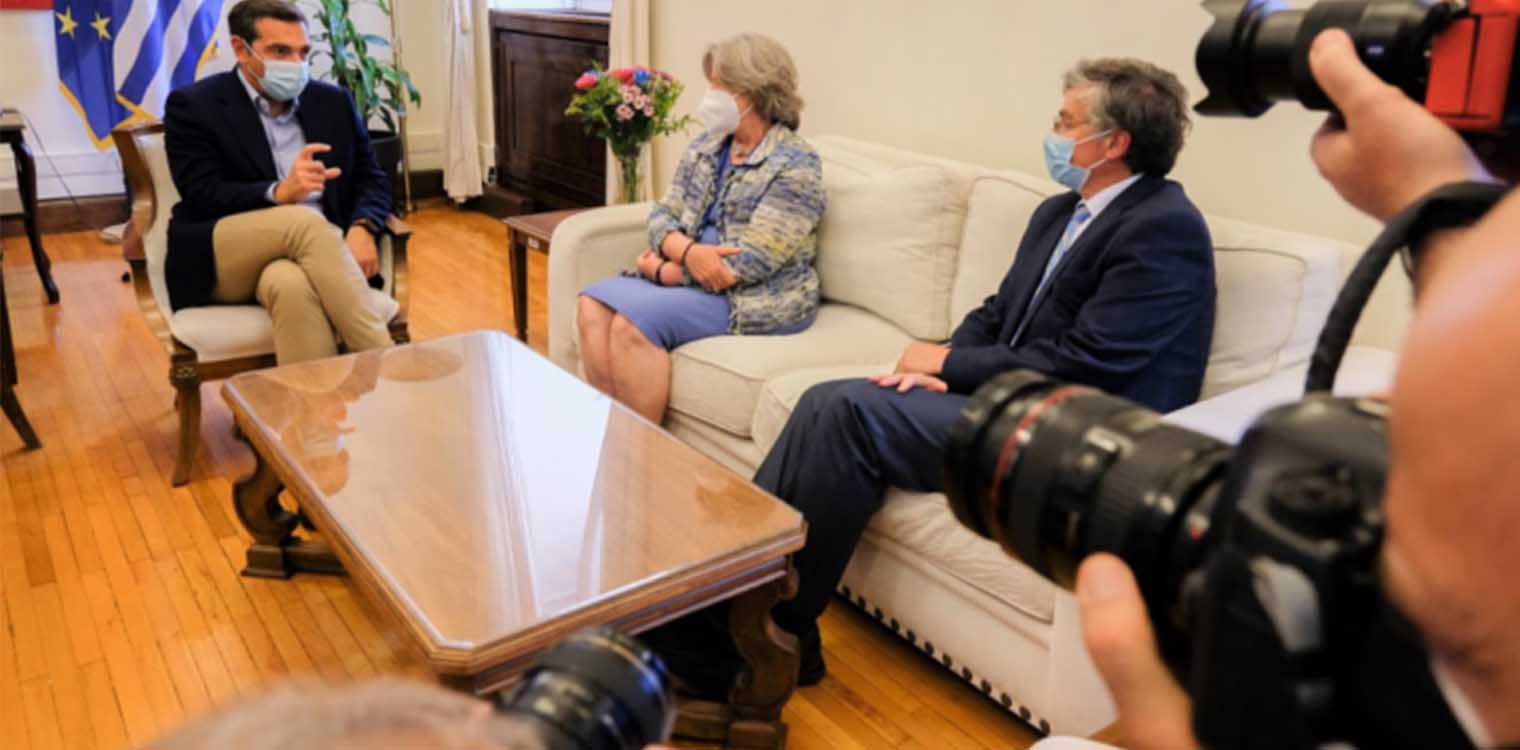 Αλ. Τσίπρας: Οι πολίτες να αγνοήσουν τον ανεύθυνα διχαστικό λόγο Μητσοτάκη, να εμβολιαστούν και να φοράνε μάσκες