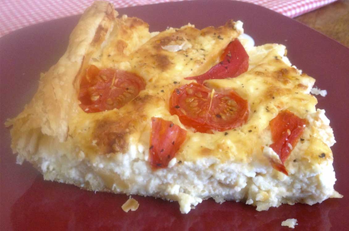 Τάρτα με τυρί φέτα και cheddar εύκολα και γρήγορα