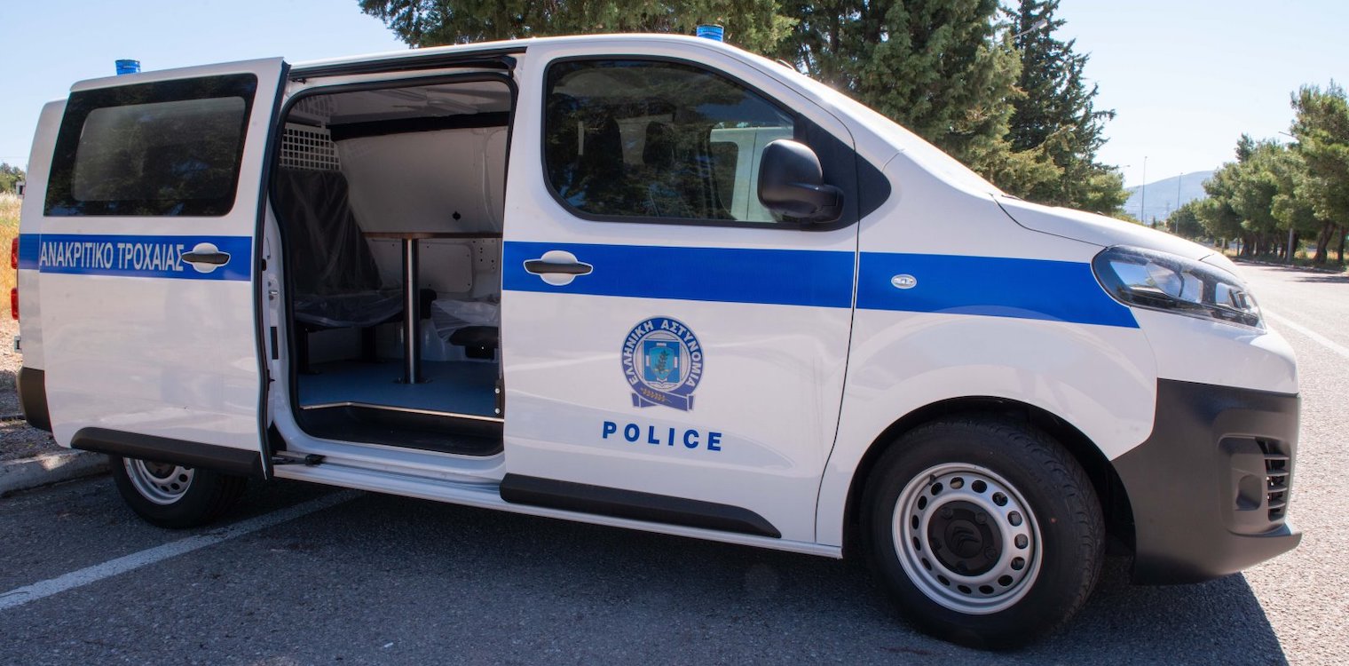 ΕΛ.ΑΣ.: Νέο όχημα van για την Δ.Α. Ηλείας