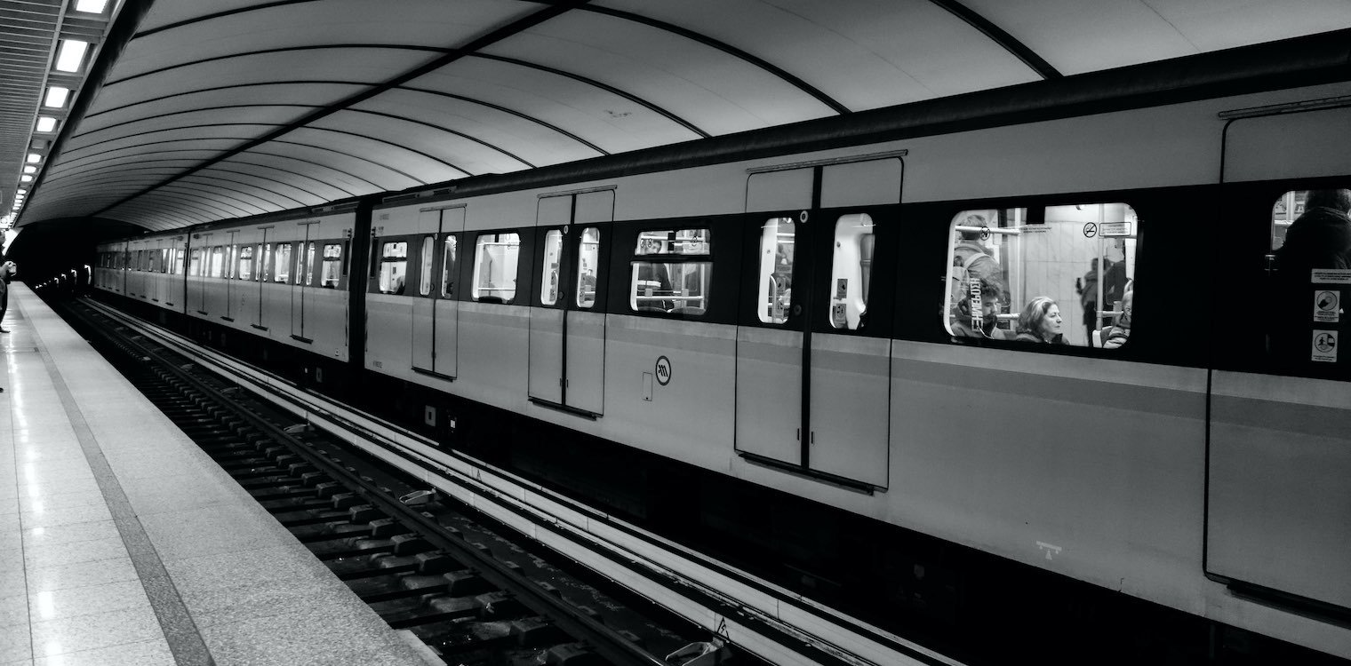 Ο «σάτυρος» των Αμπελόκηπων: Αυνανίστηκε μπροστά σε γυναίκα στο μετρό και συνελήφθη!
