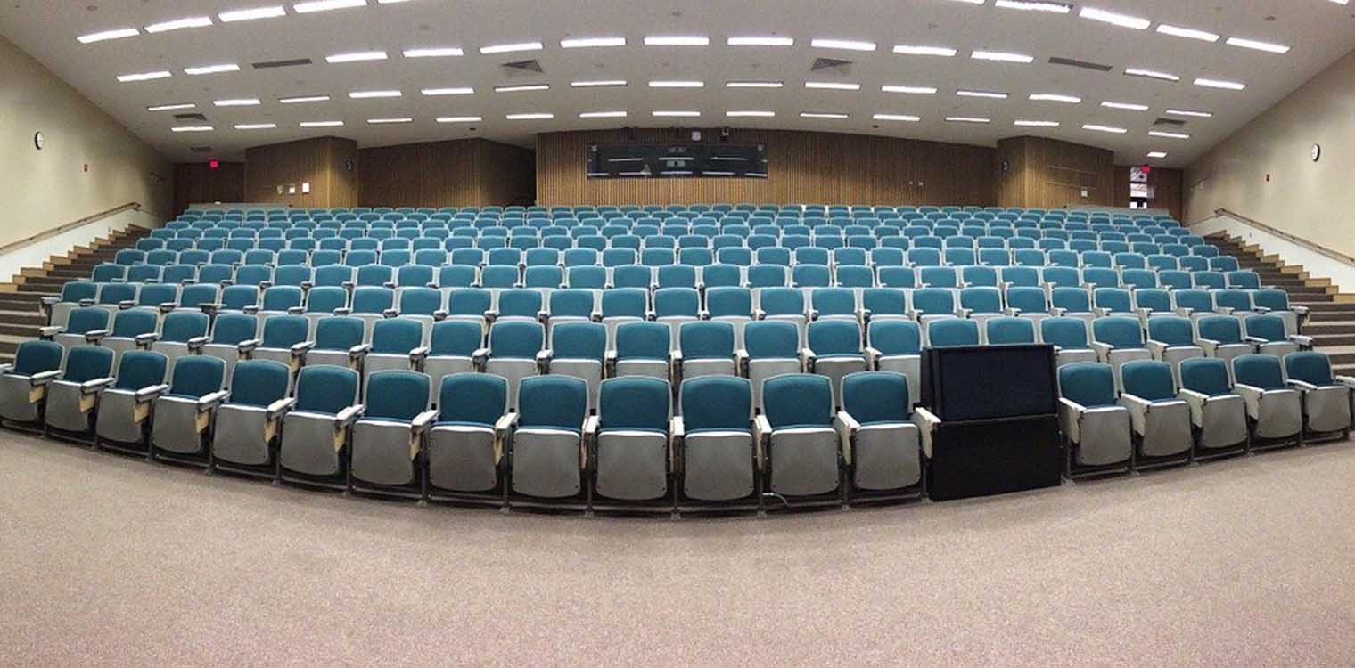 Εμβολιασμός - Κεραμέως: Πιθανόν μόνο εμβολιασμένοι φοιτητές στα αμφιθέατρα