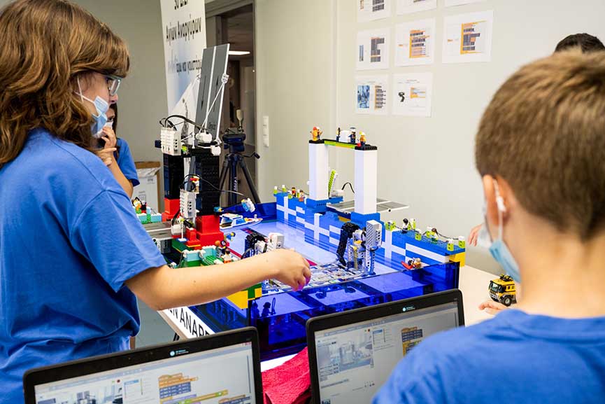 COSMOTE Educational Robotics 2021 2