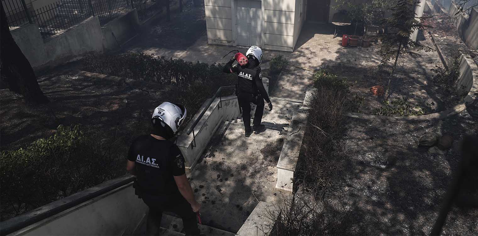 Σε σύλληψη μετατράπηκε η προσαγωγή του 64χρονου μελισσοκόμου που προσήχθη για την πυρκαγιά σε Σταμάτα, Ροδόπολη, Διόνυσο