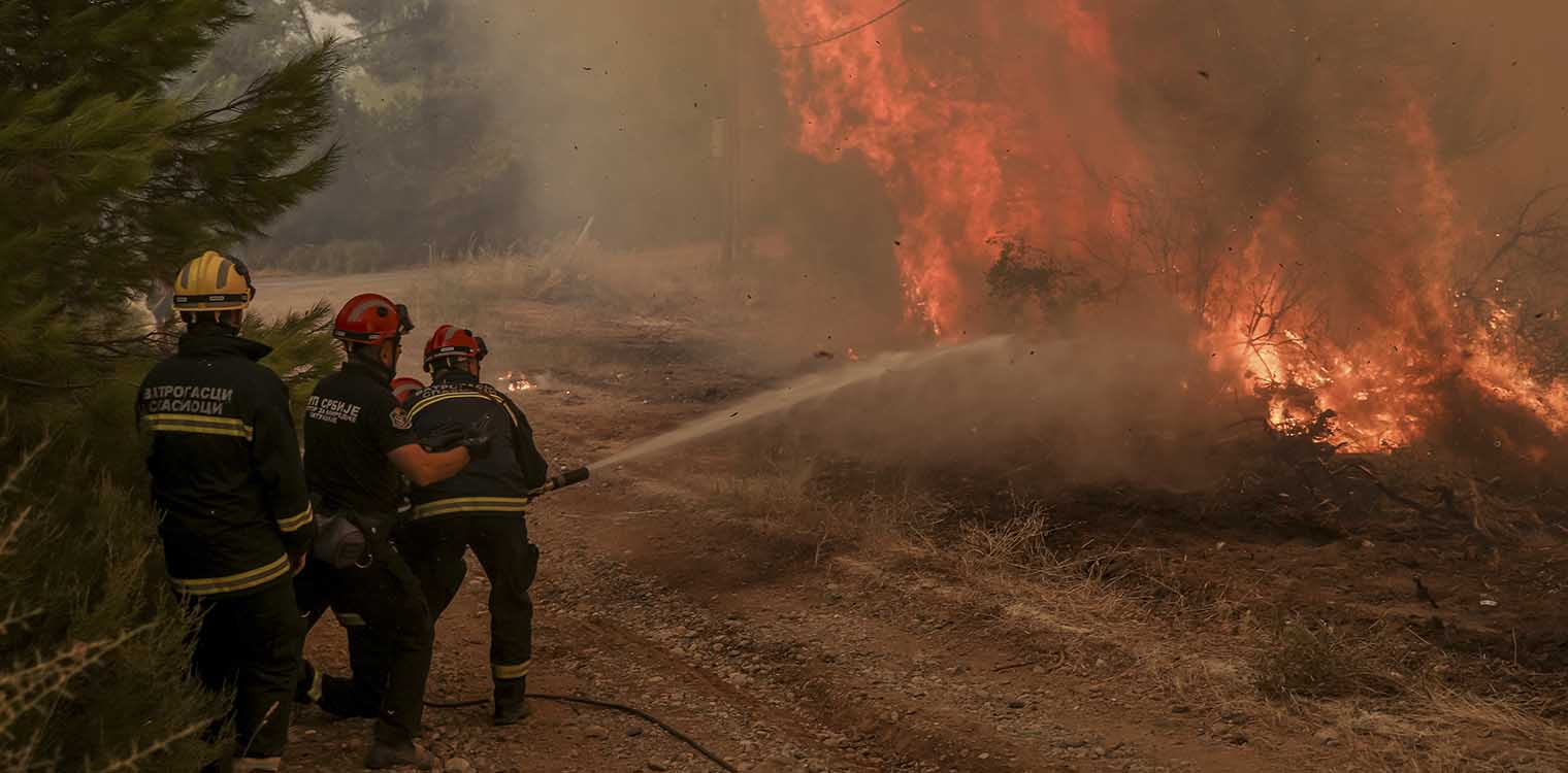 Φωτιά Εύβοια: Ακόμη μια νύχτα αγωνίας – Διαρκείς αναζωπυρώσεις