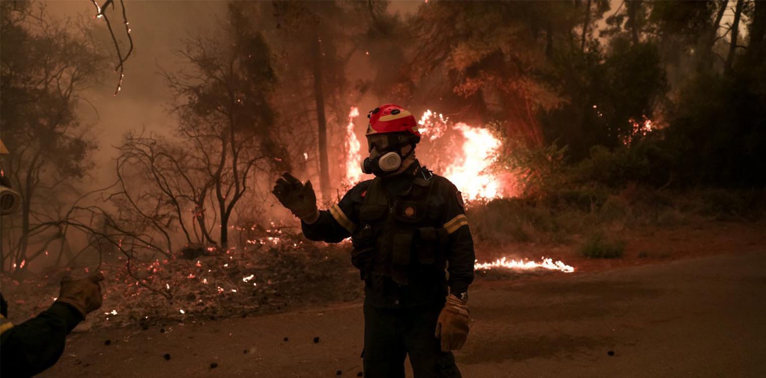 Φωτιά: Στη ΜΕΘ σε κρίσιμη κατάσταση δύο εγκαυματίες – Στο Σισμανόγλειο πυροσβέστης από το Ισραήλ