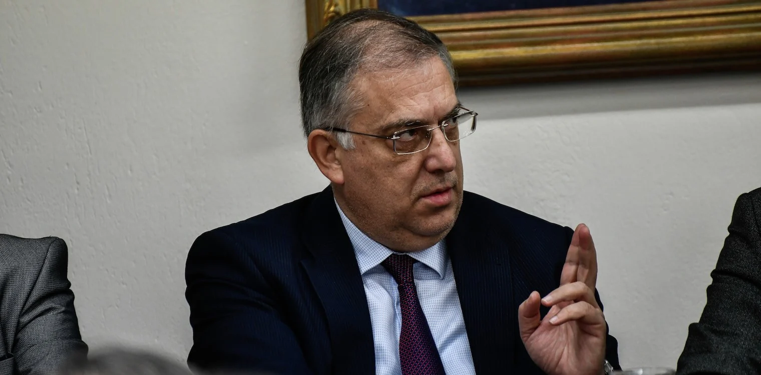 Θεοδωρικάκος: Ο νόμος για τις πορείες εφαρμόζεται κατά γράμμα - Ενισχύεται με 30 αστυνομικούς το ΑΤ Ομόνοιας