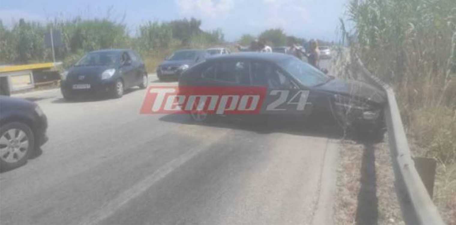 Πατρών - Πύργου: ΙΧ “Καρφώθηκε” στις μπάρες της εθνικής οδού (photo)