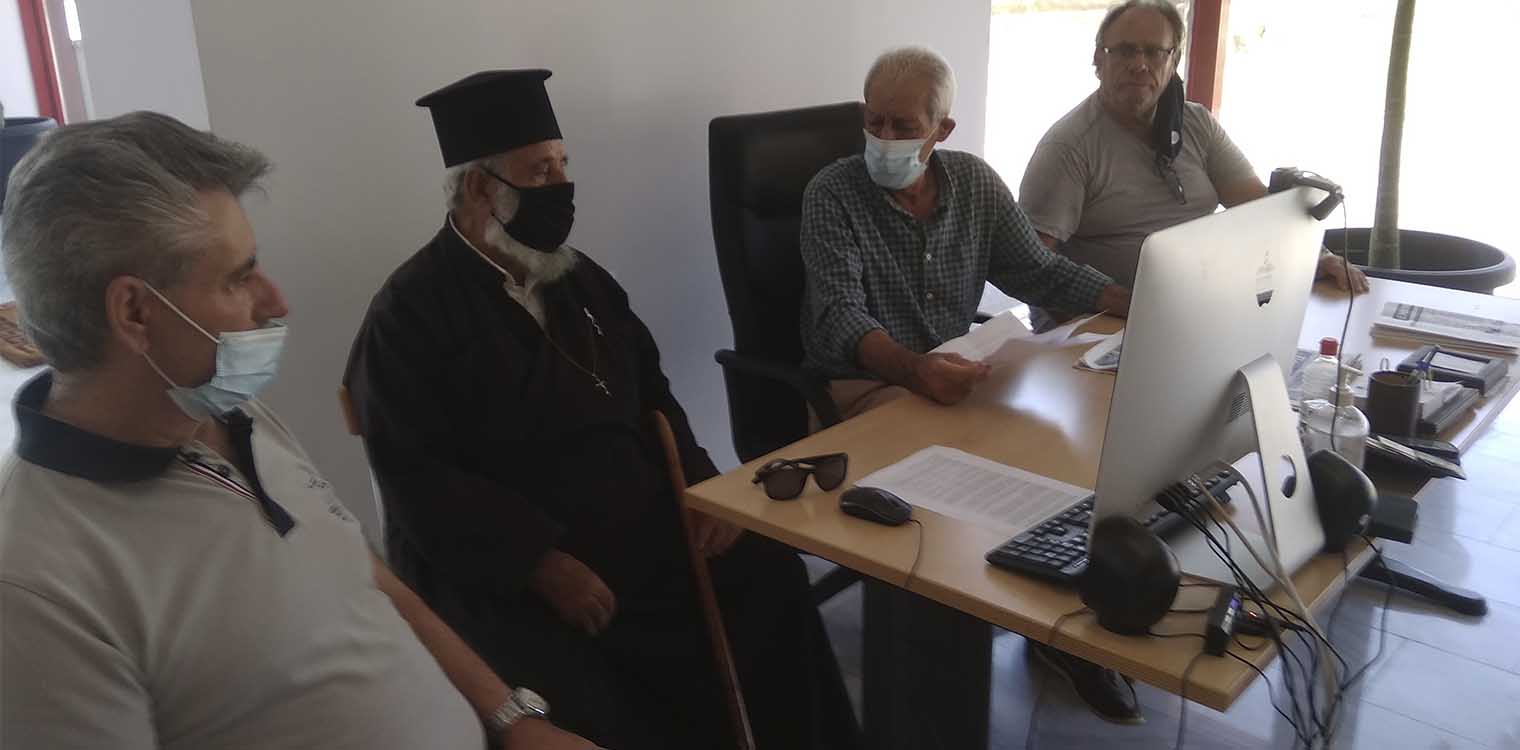 Συνάντηση Λυμπέρη με Ιερέα της Δαφνιώτισσας για την μελέτη αποκατάστασης του ΙΝ Κοιμήσεως της Θεοτόκου