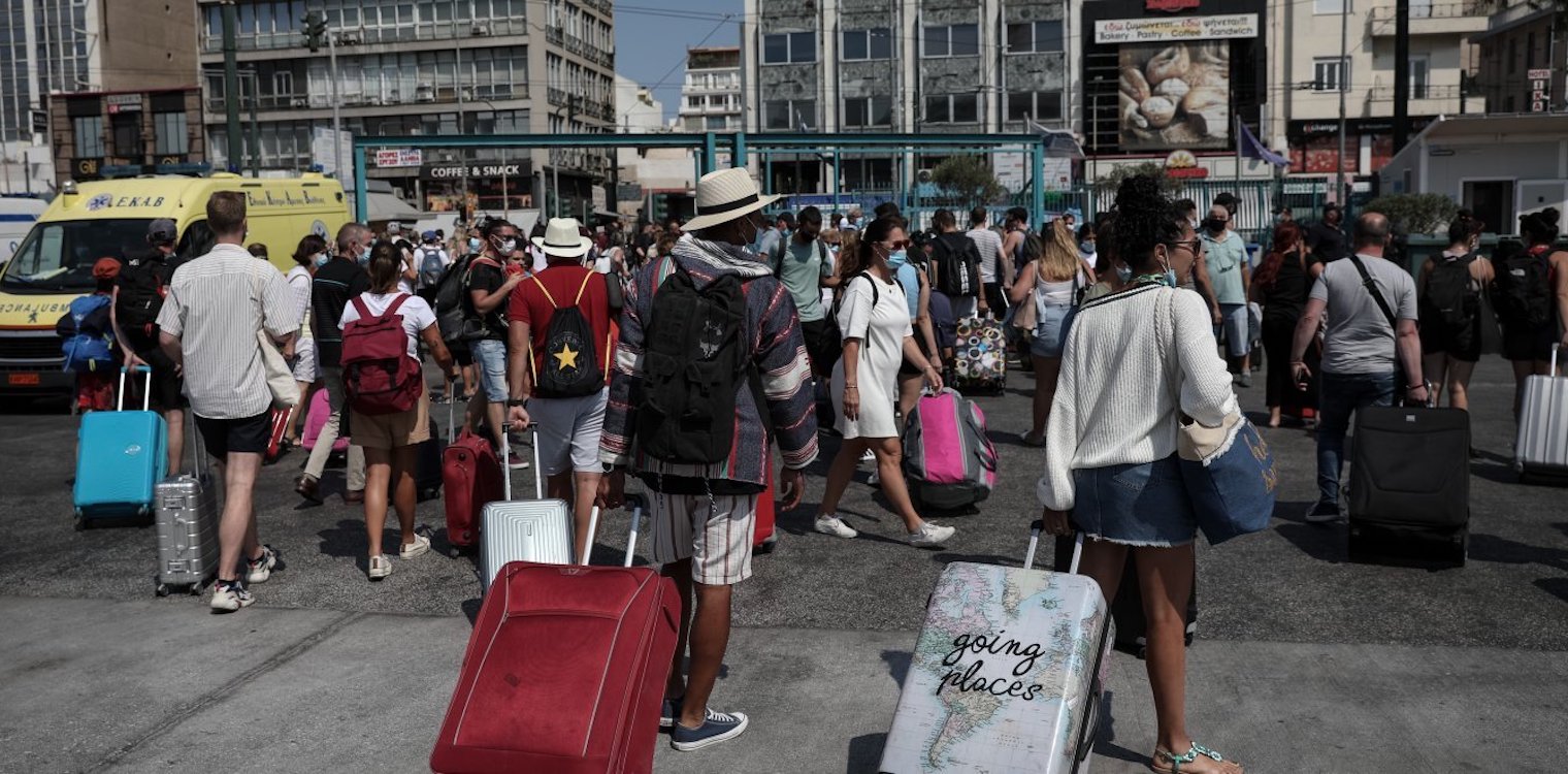 Κορονοϊός – Αισιόδοξη πρόβλεψη Τζανάκη: Αποκλιμάκωση τον Σεπτέμβριο με κάτω από 2.500 κρούσματα