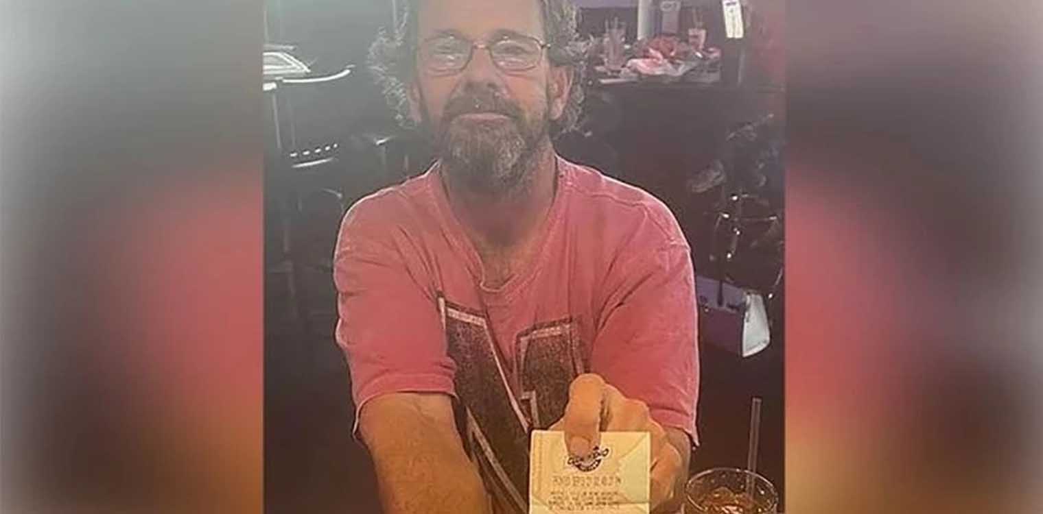 Πνίγηκε και στις τσέπες του βρέθηκε κερδισμένο δελτίο 45.000 δολαρίων που δεν πρόλαβε να εξαργυρώσει