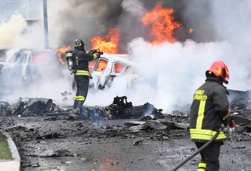 milano air crash2 EPA Daniel Dal Zennaro