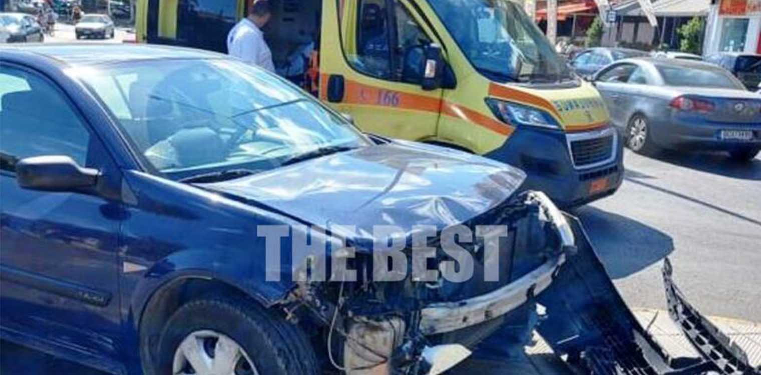 Πάτρα: Τράκαραν στην Καλαβρύτων- 'Ενας τραυματίας (photos)