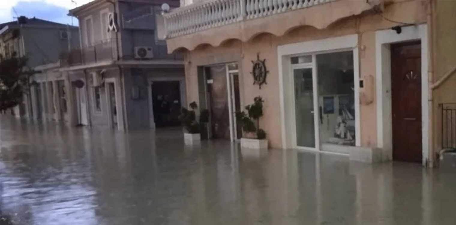 Κακοκαιρία “Ballos”: Πλημμύρισε το Ληξούρι (photos - videos)
