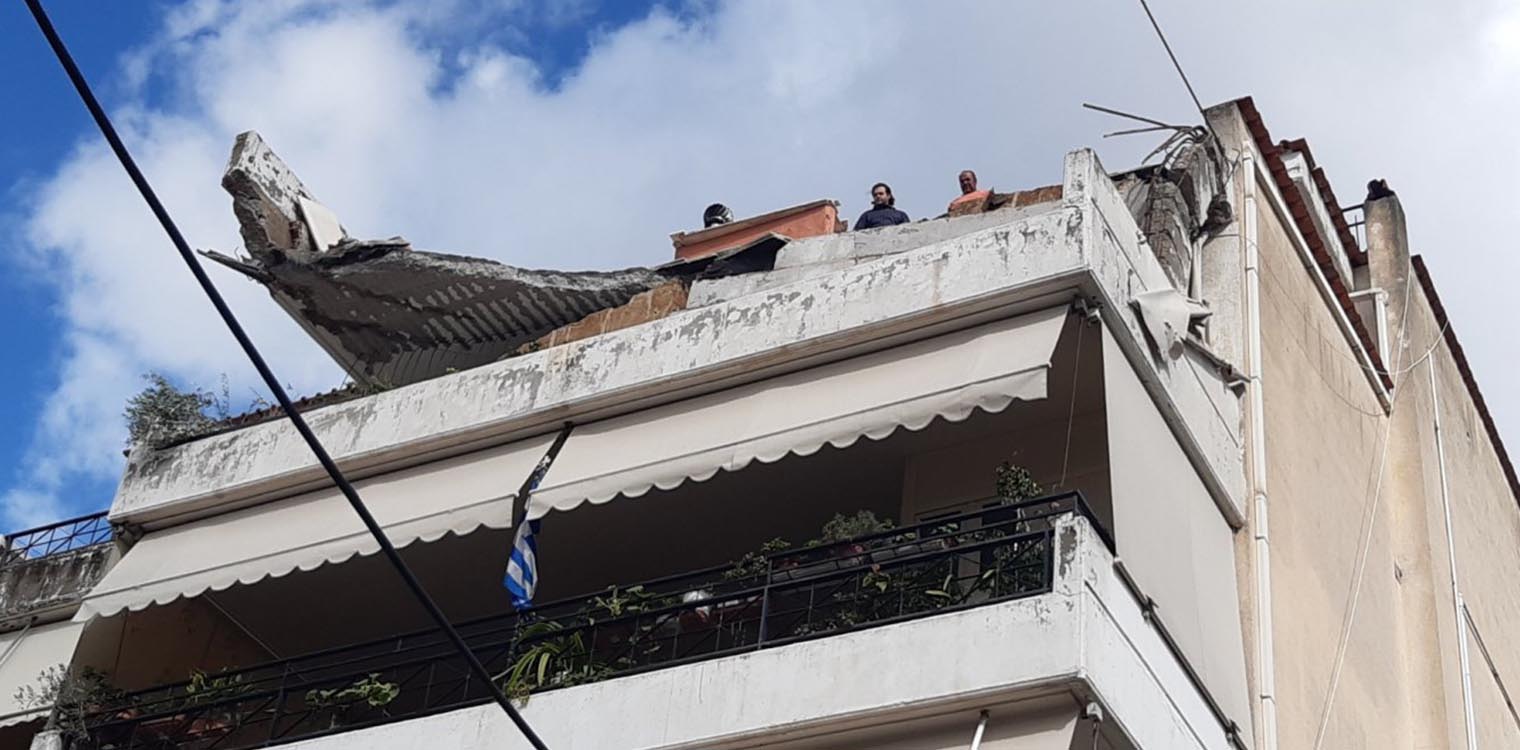 Χαλάνδρι: Συγκλονιστικές εικόνες από το μπαλκόνι της πολυώροφης πολυκατοικίας που έπεσε
