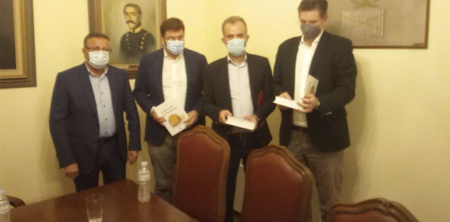 Θερμή υποδοχή Μαρίνου στους βουλευτές και στελέχη του ΣΥΡΙΖΑ Κ. Ζαχαριάδη και Δ. Καλαματιανό