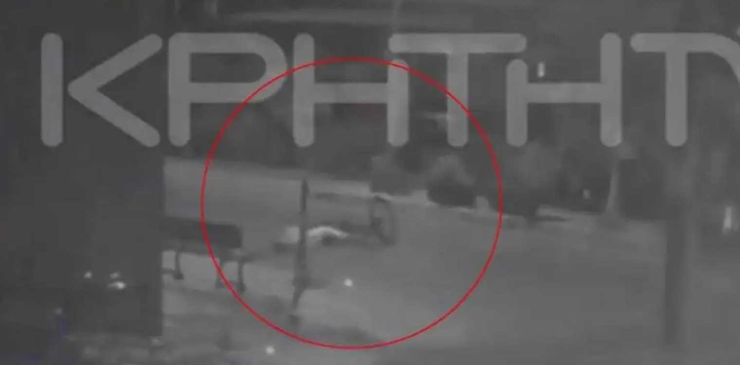 Σοκαριστικό βίντεο από τροχαίο στην Κρήτη: Αυτοκίνητο παρέσυρε ποδηλάτισσα και την εγκατέλειψε