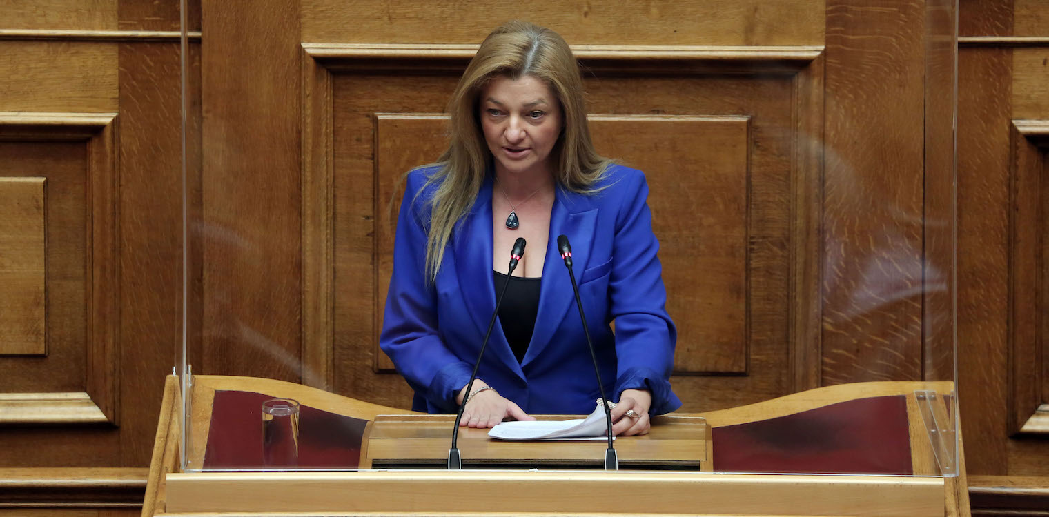 Αυγερινοπούλου: Στη Βουλή η ανάγκη σηματοδότησης και σήμανσης της διασταύρωσης στο Στρέφι επί της Ε.Ο. Πύργου - Ολυμπίας