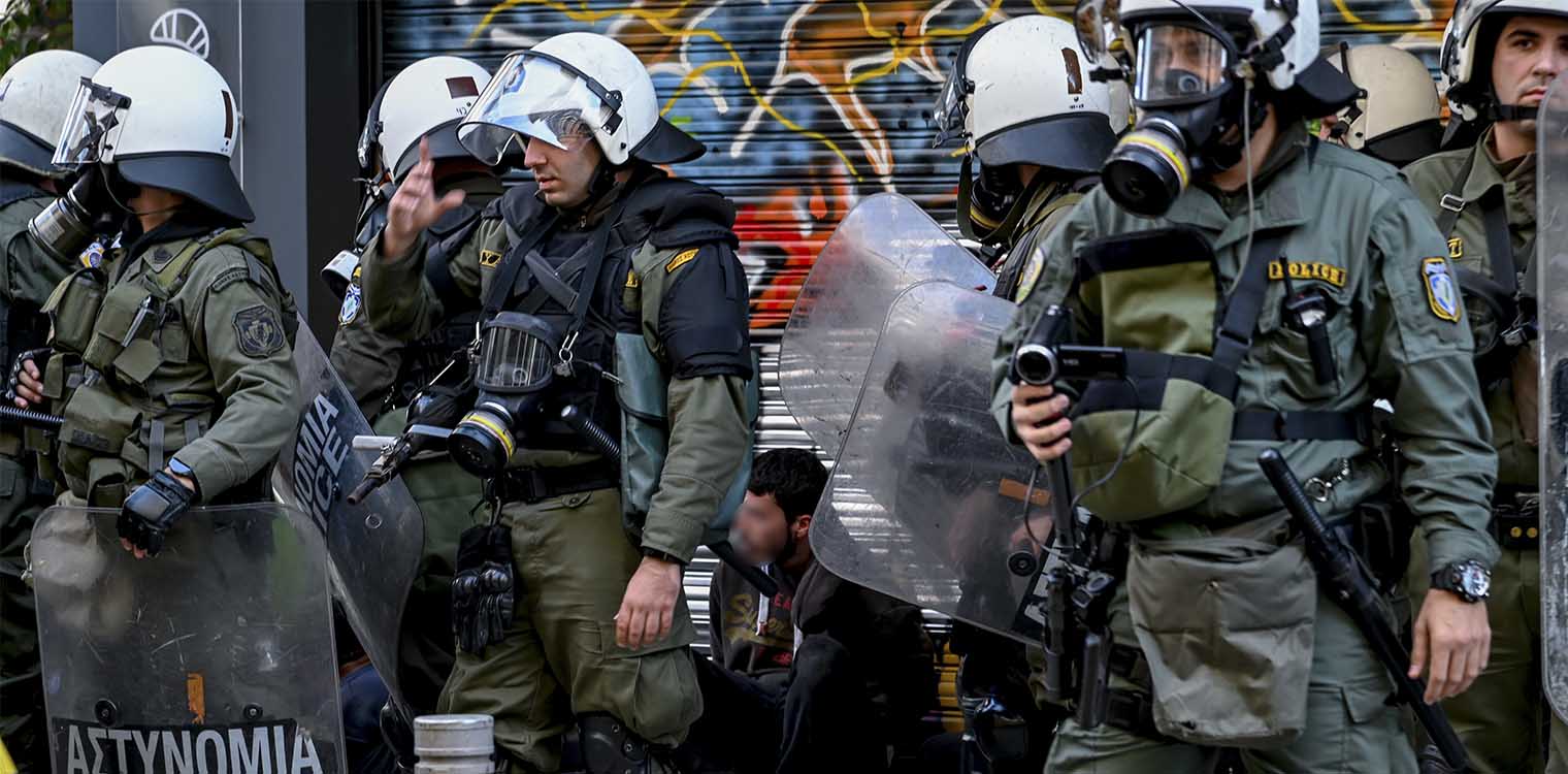 ΕΛ.ΑΣ για επεισόδια στα Εξάρχεια: 6 προσαγωγές - 5 αστυνομικοί τραυματίες