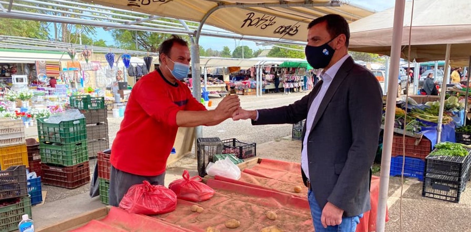 Νικολακόπουλος: Στη λαϊκή αγορά Αμαλιάδας, ενόψει της ψήφισης του σχεδίου νόμου για την λειτουργία του υπαίθριου εμπορίου