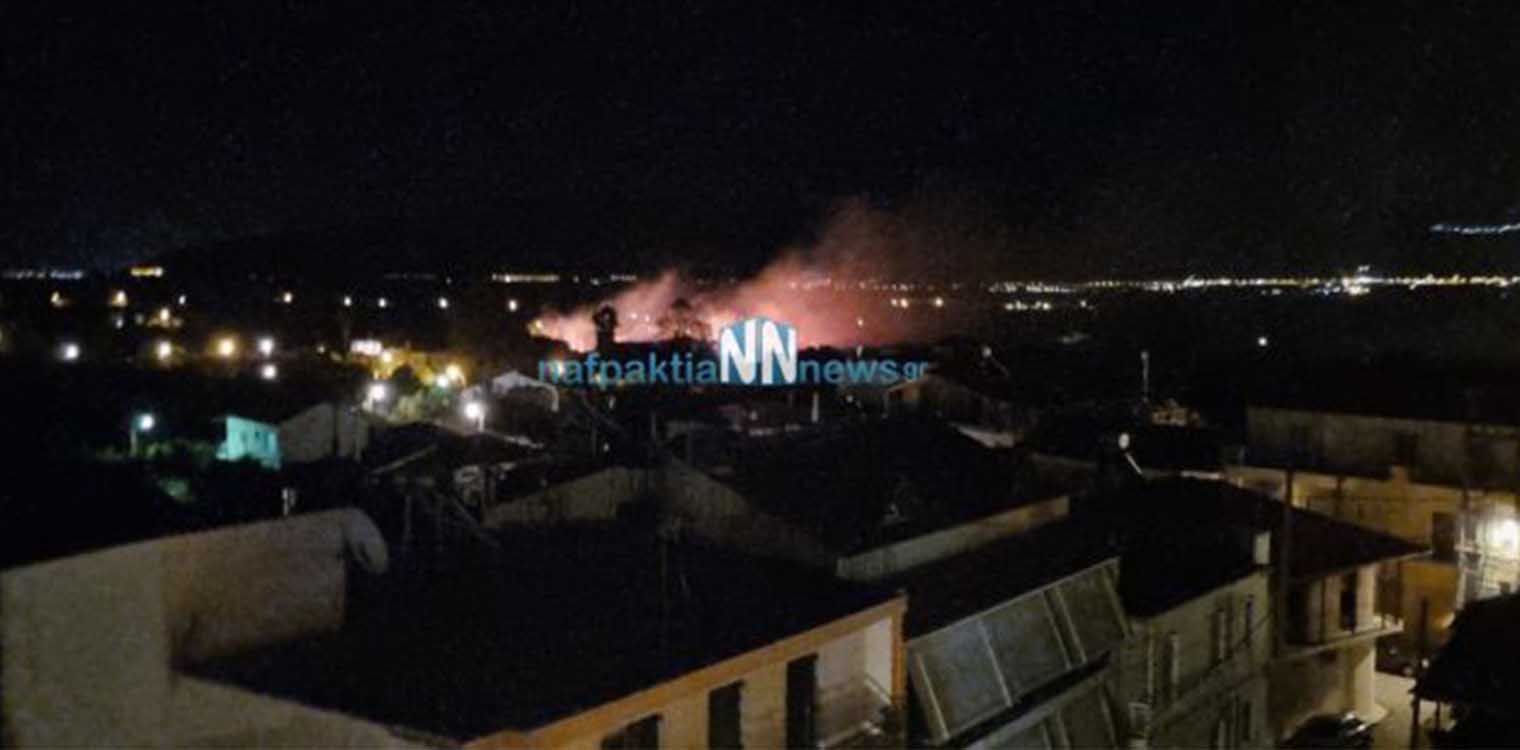 Ναύπακτος: Φωτιά κοντά στη γέφυρα του ΣΚΑ (photos)