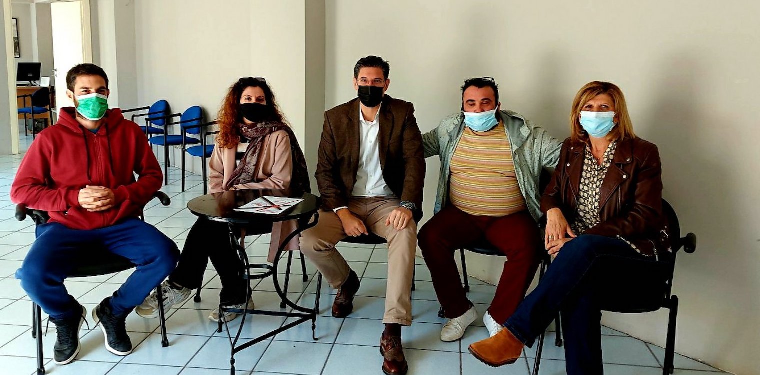 Καλαματιανός: «Αδιαφορούν και για τα σχολικά κυλικεία»