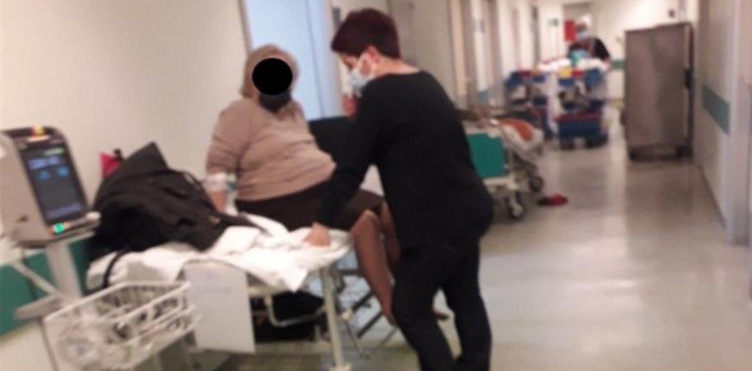 Γεμάτο ράντζα το νοσοκομείο Αττικόν – Τι καταγγέλλει η ΠΟΕΔΗΝ