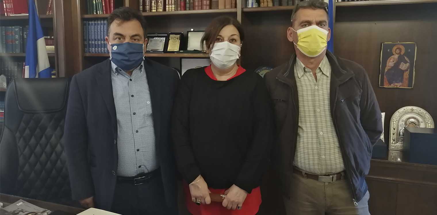 Άμεση ανταπόκριση Αντωνακόπουλου στην επιθυμία των παιδιών της TK Χειμαδιού για τοποθέτηση πινακίδων ασφαλείας περιμετρικά του σχολείου
