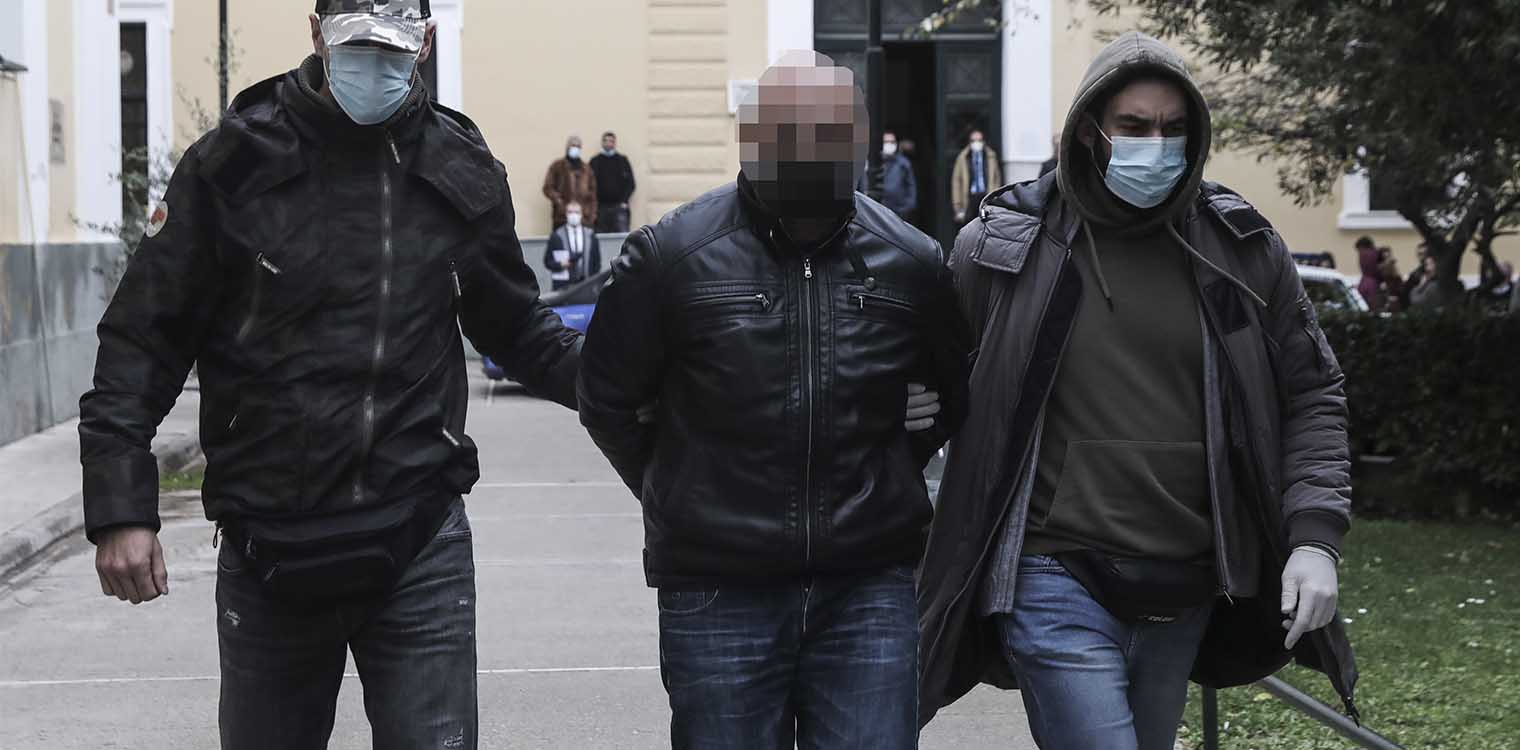 Δολοφονία στη Γλυφάδα: Για ανθρωποκτονία από πρόθεση 51χρονος που σκότωσε τον σύντροφο της μητέρας του