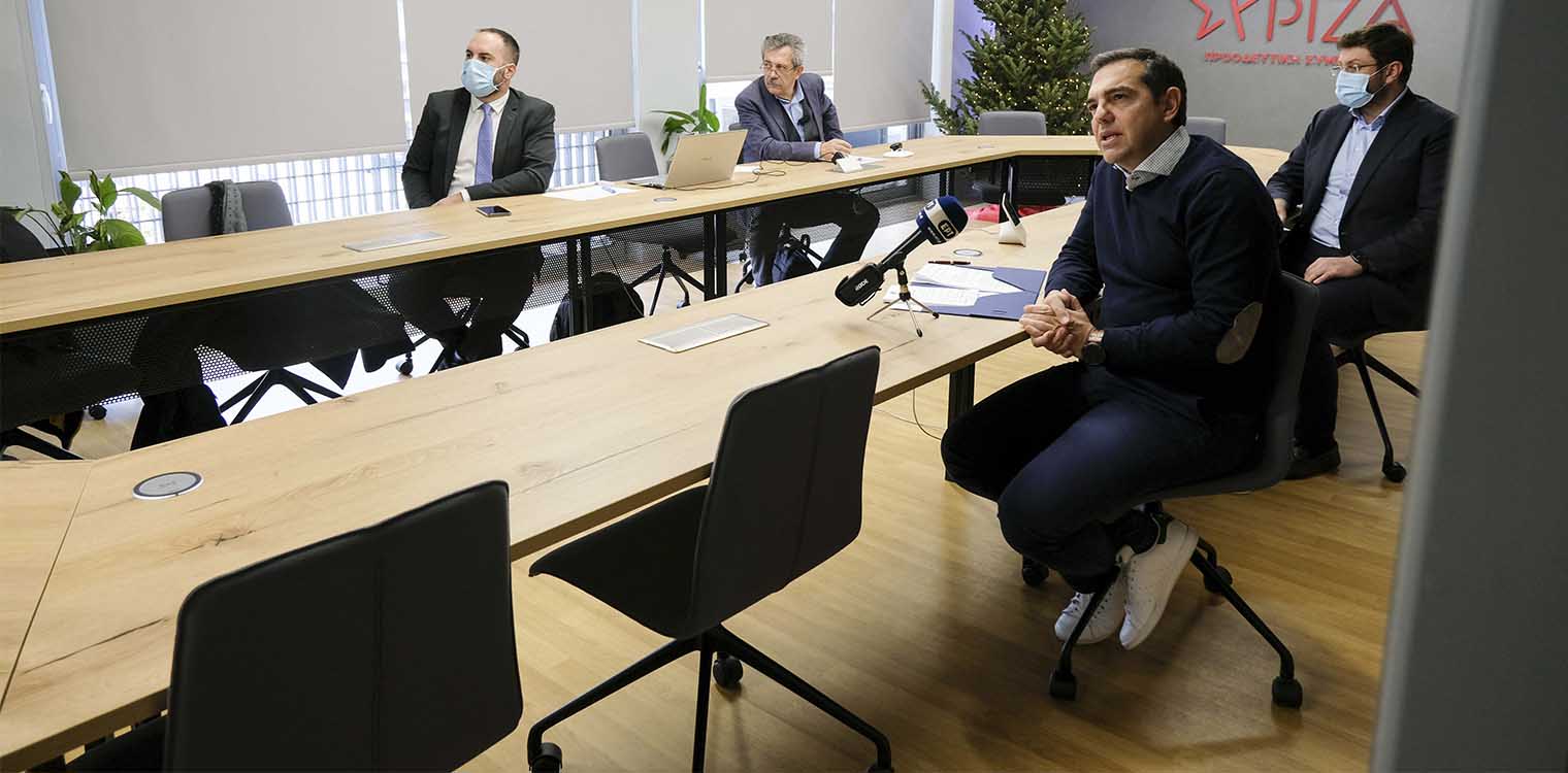Τσίπρας: Αντί για κονδύλια σε ψεύτικες καμπάνιες εμβολιασμού να δοθούν στην Αυτοδιοίκηση για κλιμάκια που θα πάνε πόρτα πόρτα