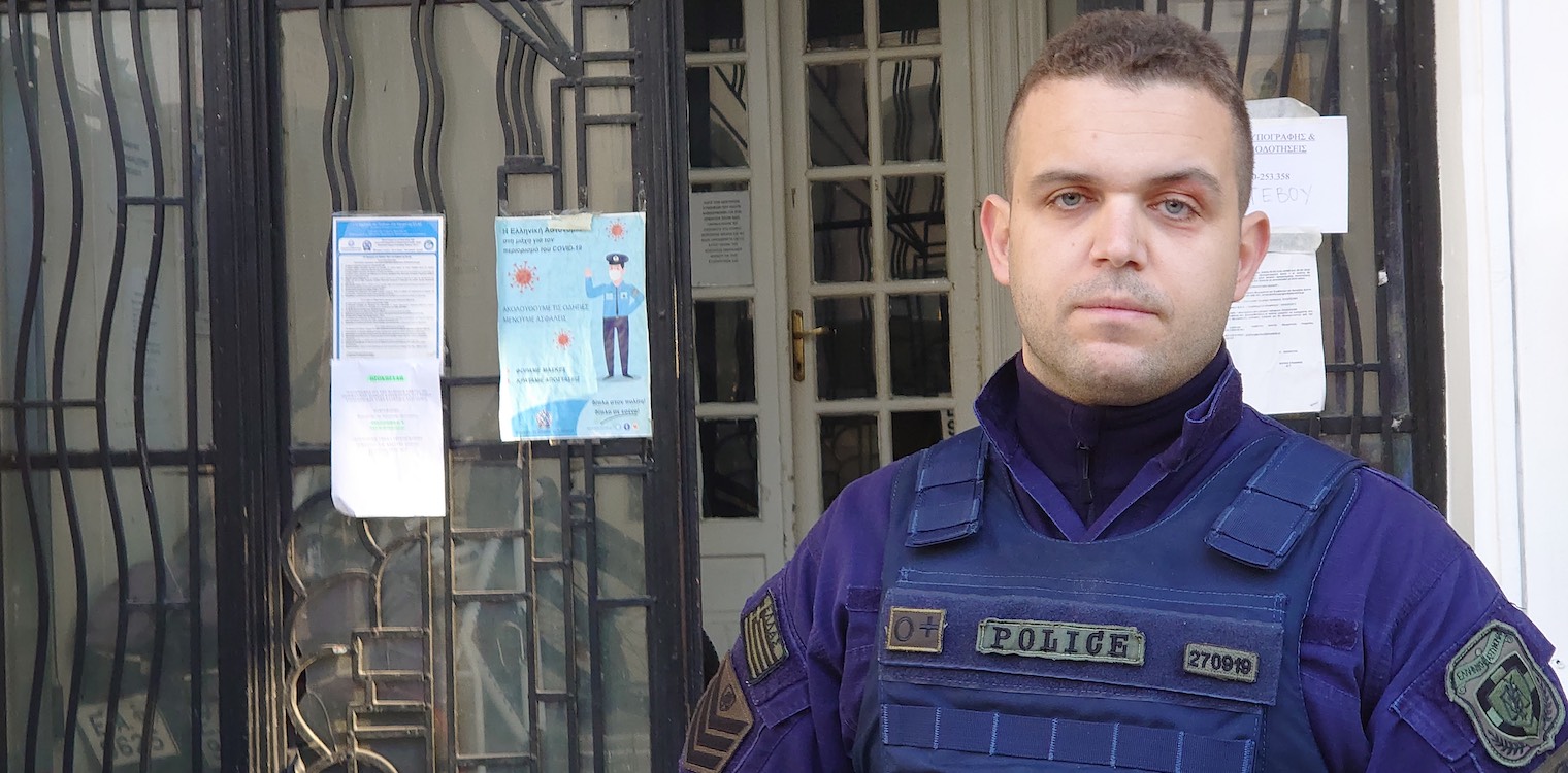 Θεσσαλονίκη: «Μαχαίρωσε τη γυναίκα στο λαιμό μπροστά στα μάτια μας»