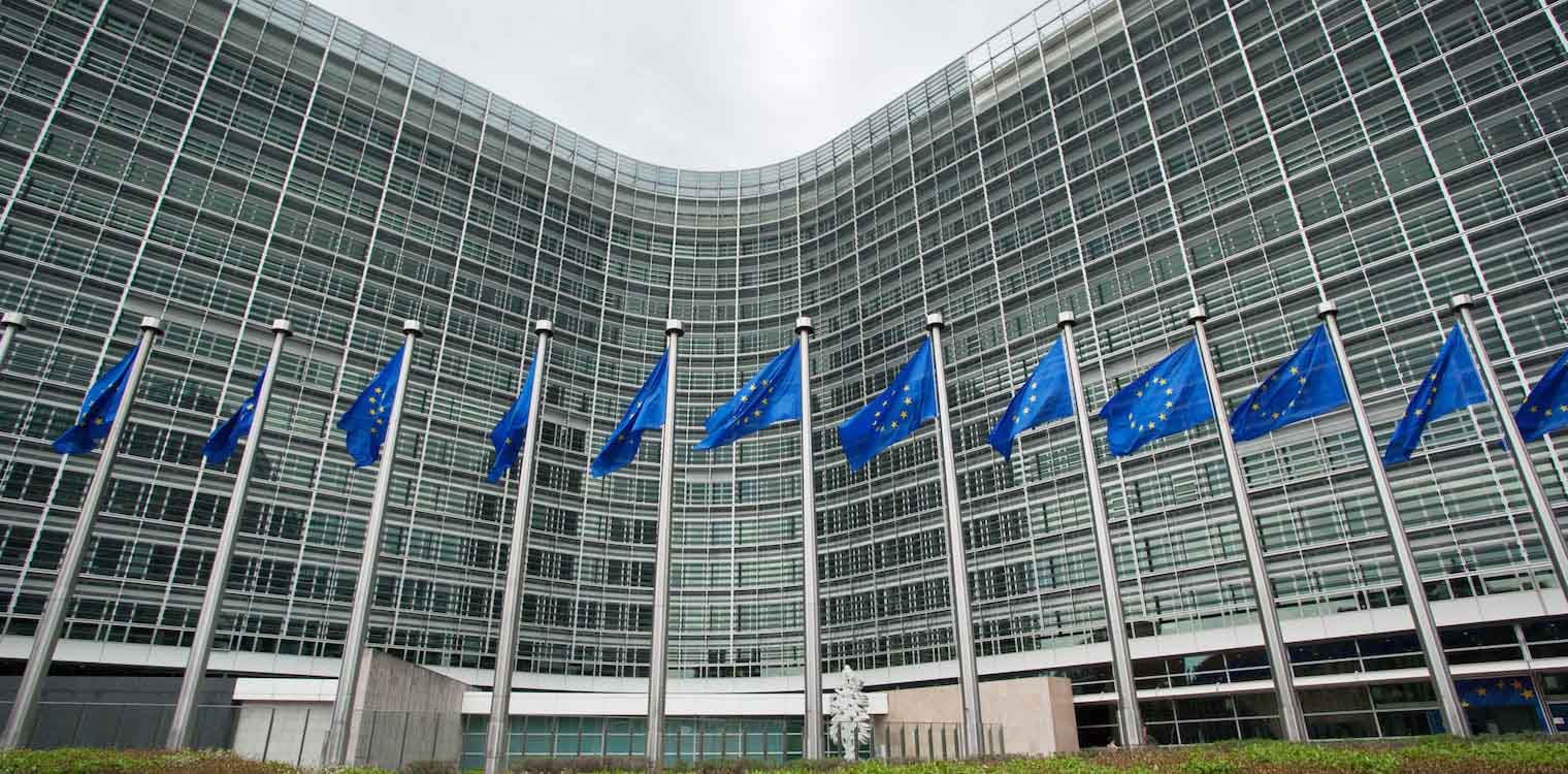 Τρίτη δόση εμβολίου: Να γίνεται το αργότερο 6 μήνες μετά τη δεύτερη – Η πρόταση της Κομισιόν