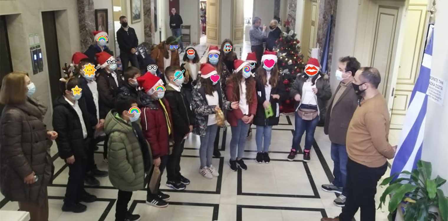 Δήμος Πύργου: Κάλαντα από μαθητές του 6ου Δημοτικού σχολείου Πύργου