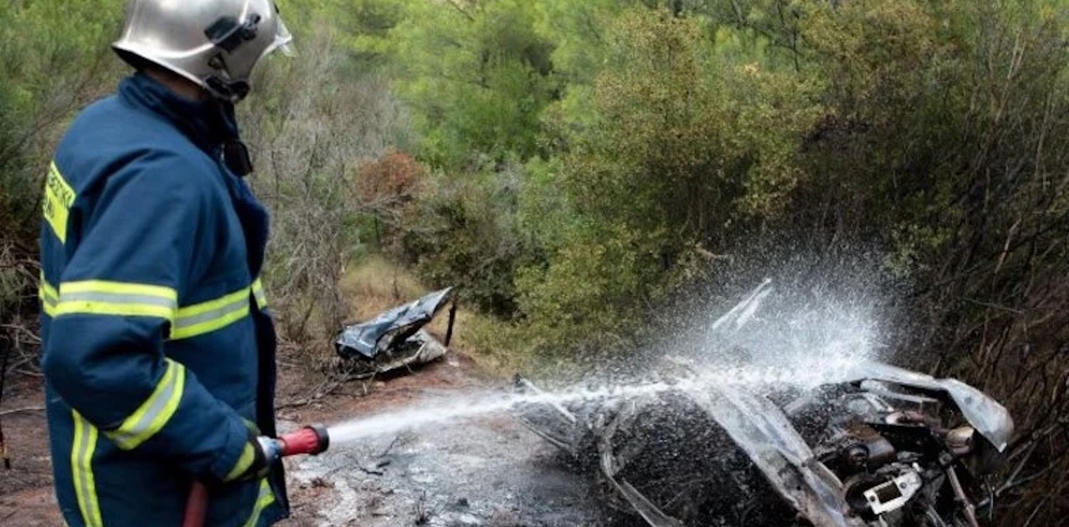 Πάτρα: Θρίλερ με το απανθρακωμένο πτώμα σε αυτοκίνητο - Τροχαίο δυστύχημα ή αυτοχειρία;