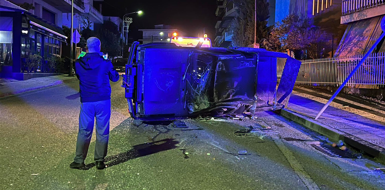 Αγρίνιο: Tούμπαρε όχημα μετά από σύγκρουση (photos)