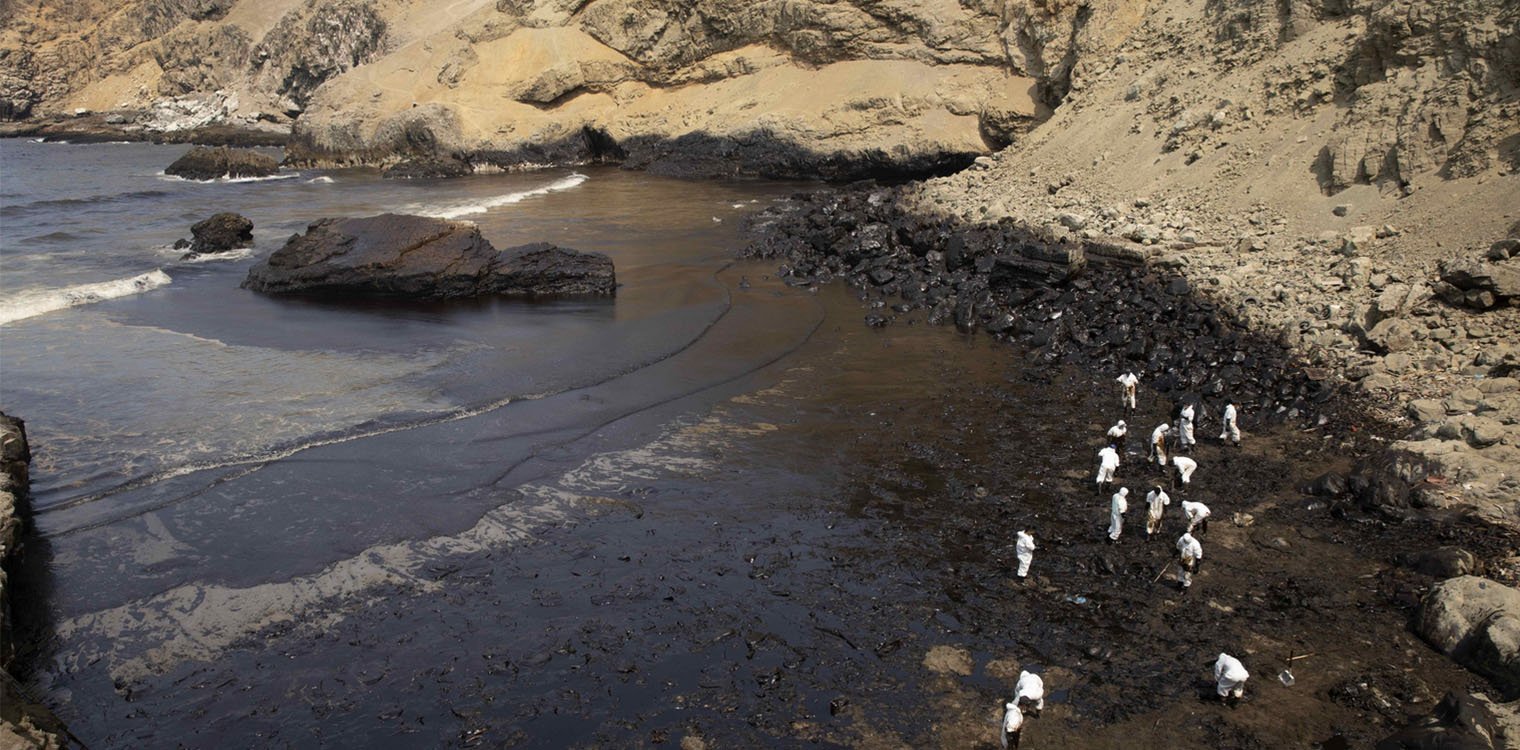 Περού: Πετρελαιοκηλίδα μετά το τσουνάμι της Τόνγκα προκαλεί τεράστια οικολογική καταστροφή
