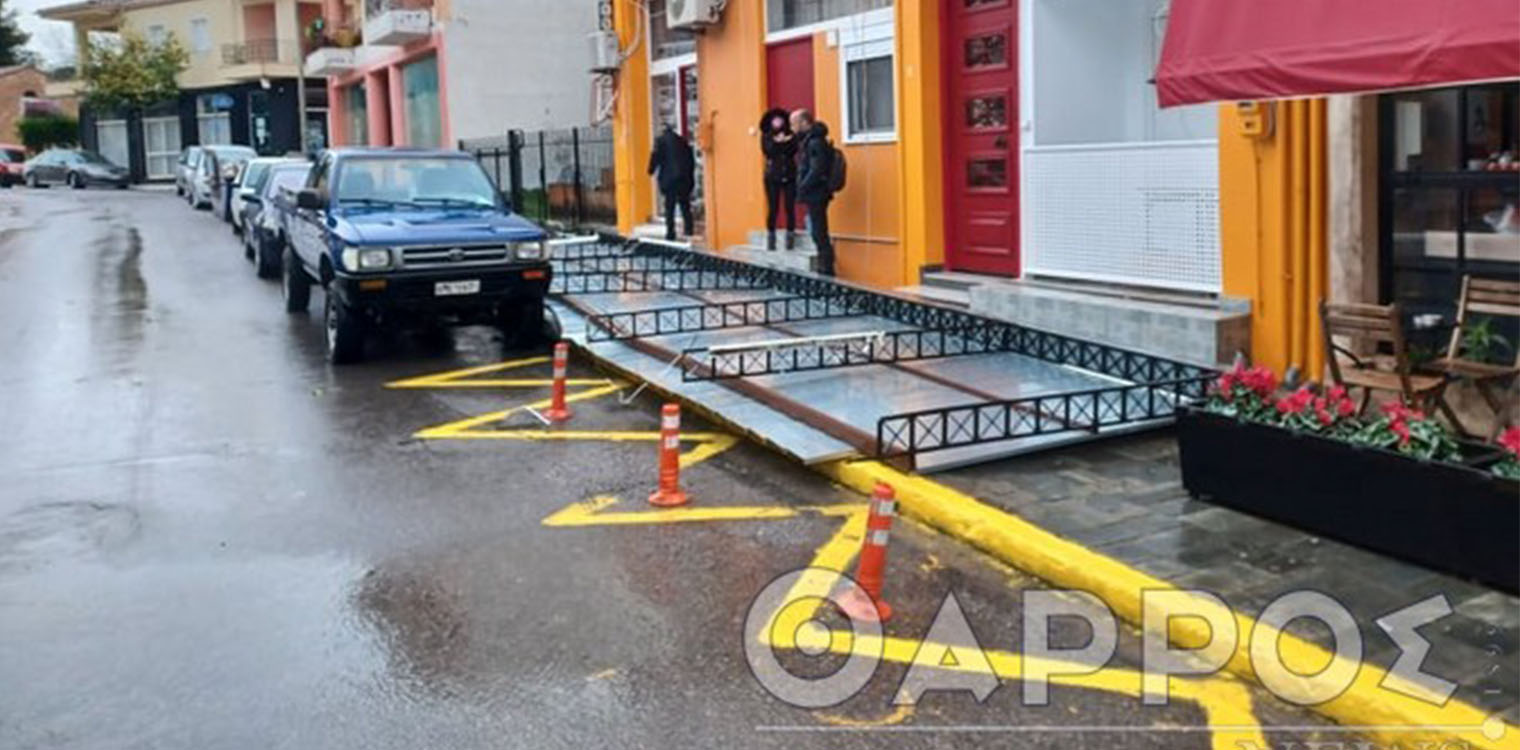 Καλαμάτα: Και δεύτερο στέγαστρο έπεσε δίπλα στο ναό της Υπαπαντής