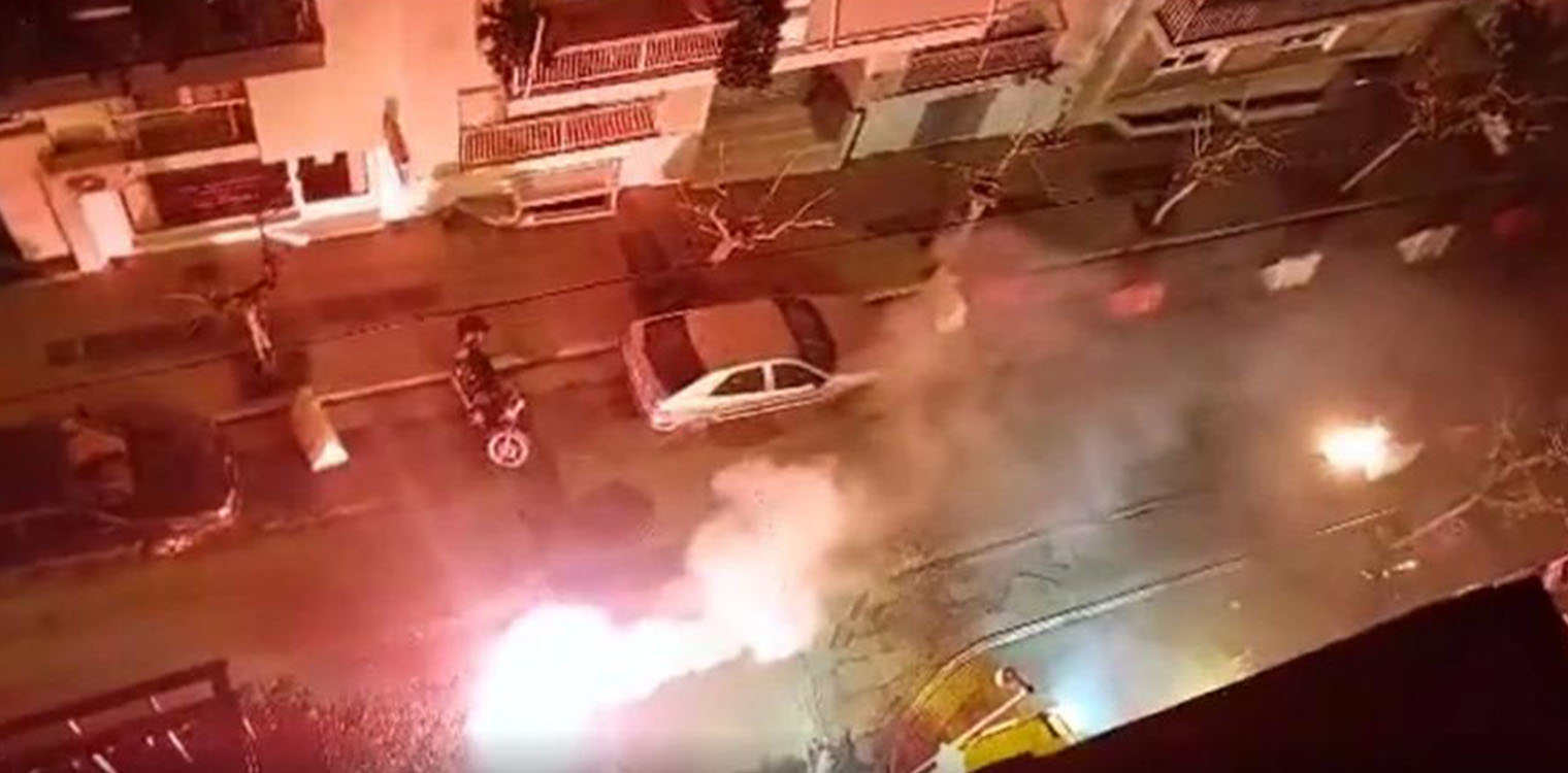 Βίντεο από την επίθεση με μολότοφ στο Α.Τ Εξαρχείων - 16 προσαγωγές