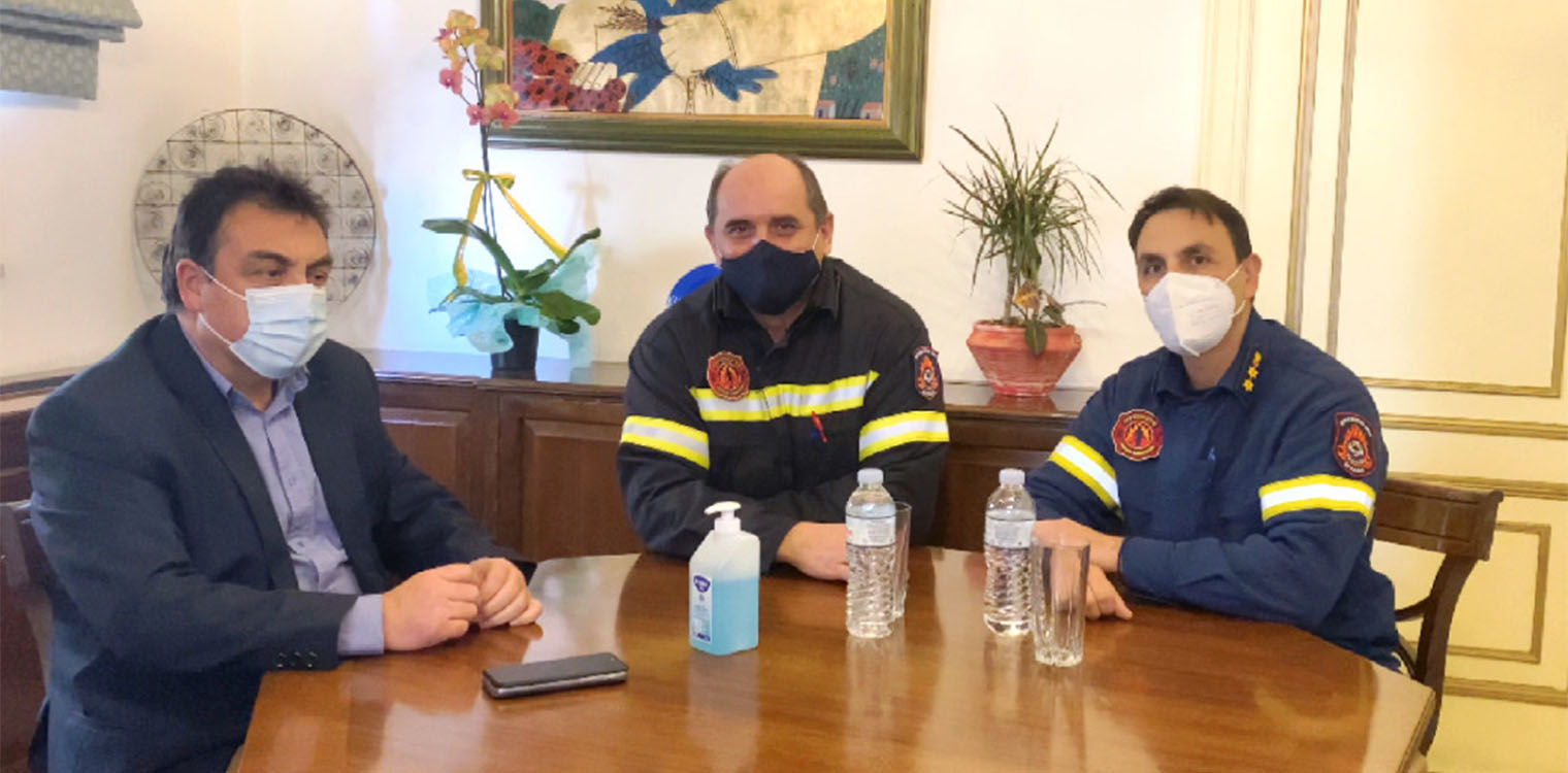 Δήμος Πύργου: Επίσκεψη της νέας ηγεσίας του Πυροσβεστικού Σώματος Ηλείας στον Δήμαρχο