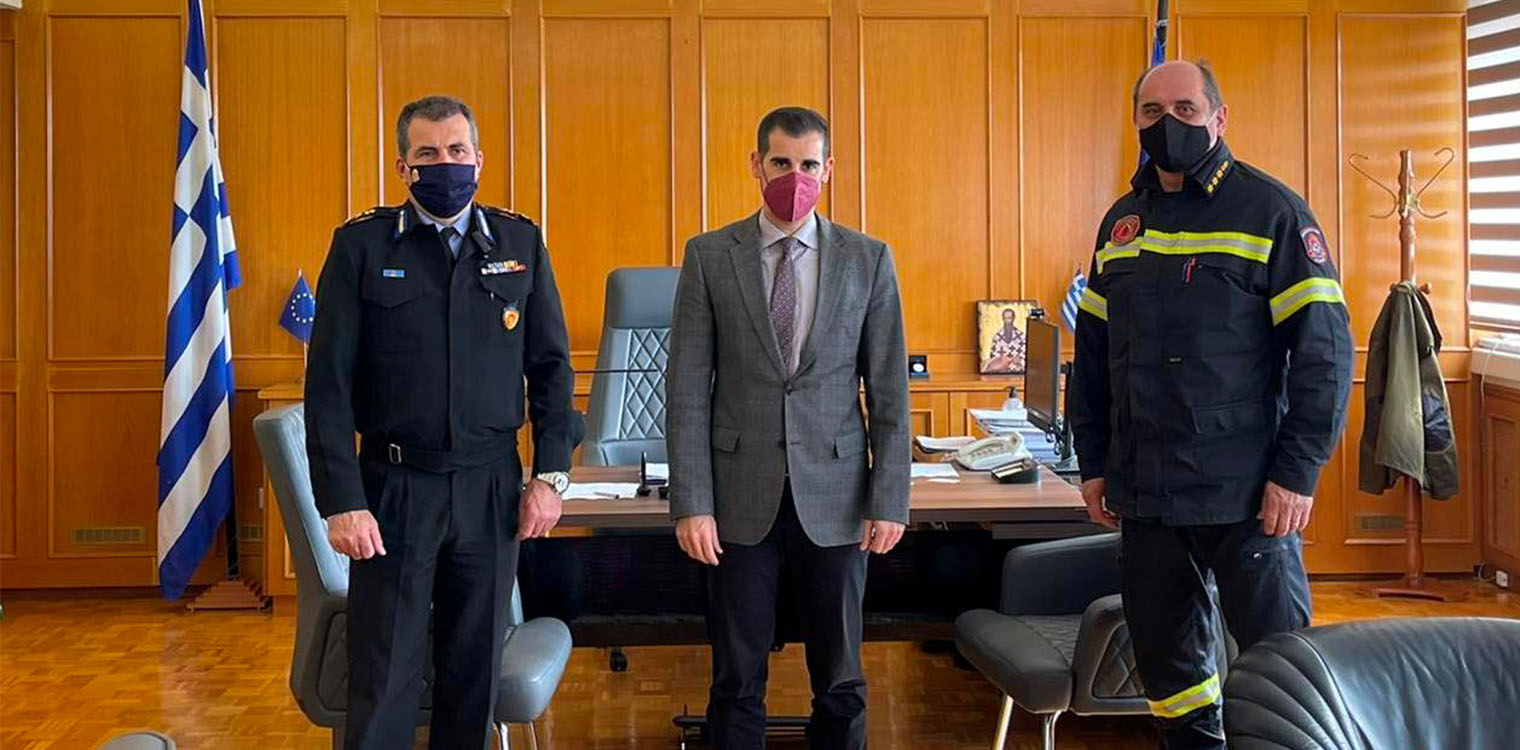 Στον Αντιπεριφερειάρχη Ηλείας ο νέος Περιφερειακός Διοικητής Πυροσβεστικής Υπηρεσίας Δ.Ε Χρ. Μπόκας