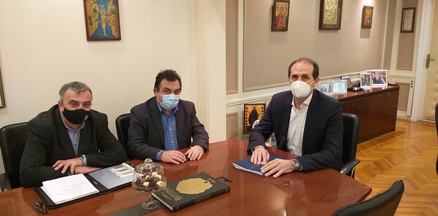 Συνάντηση δημάρχου Πύργου με τον Υφυπουργό Οικονομικών Απόστολο Βεσυρόπουλο