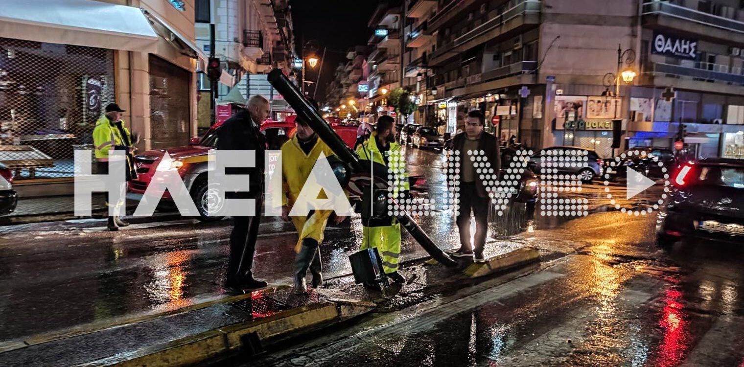 Πύργος: Αυτοκίνητο έπεσε πάνω σε φωτεινό σηματοδότη στο κέντρο