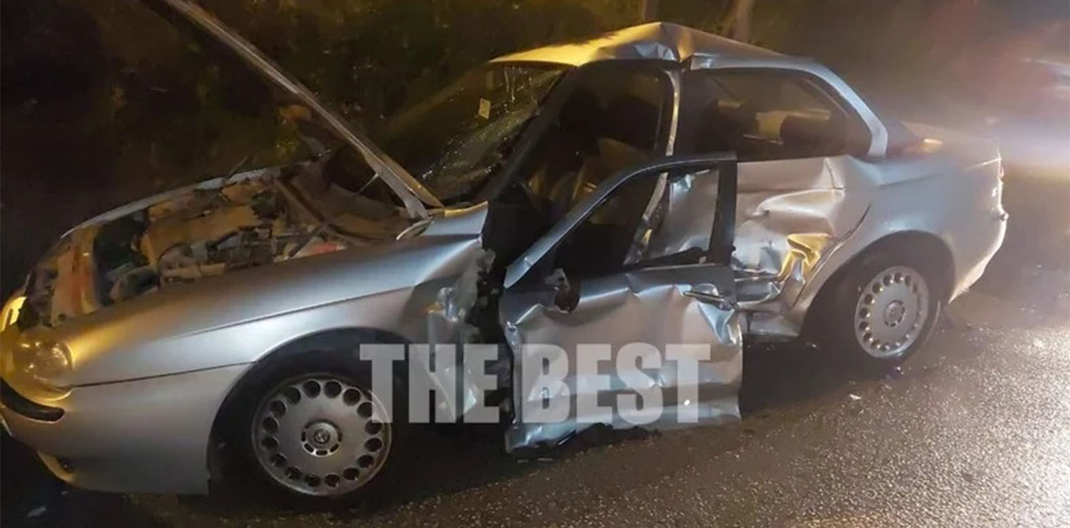 Πάτρα: Σοβαρό τροχαίο στο Μιντιλόγλι τη νύχτα - Εγκλωβίστηκε ο οδηγός (photos)
