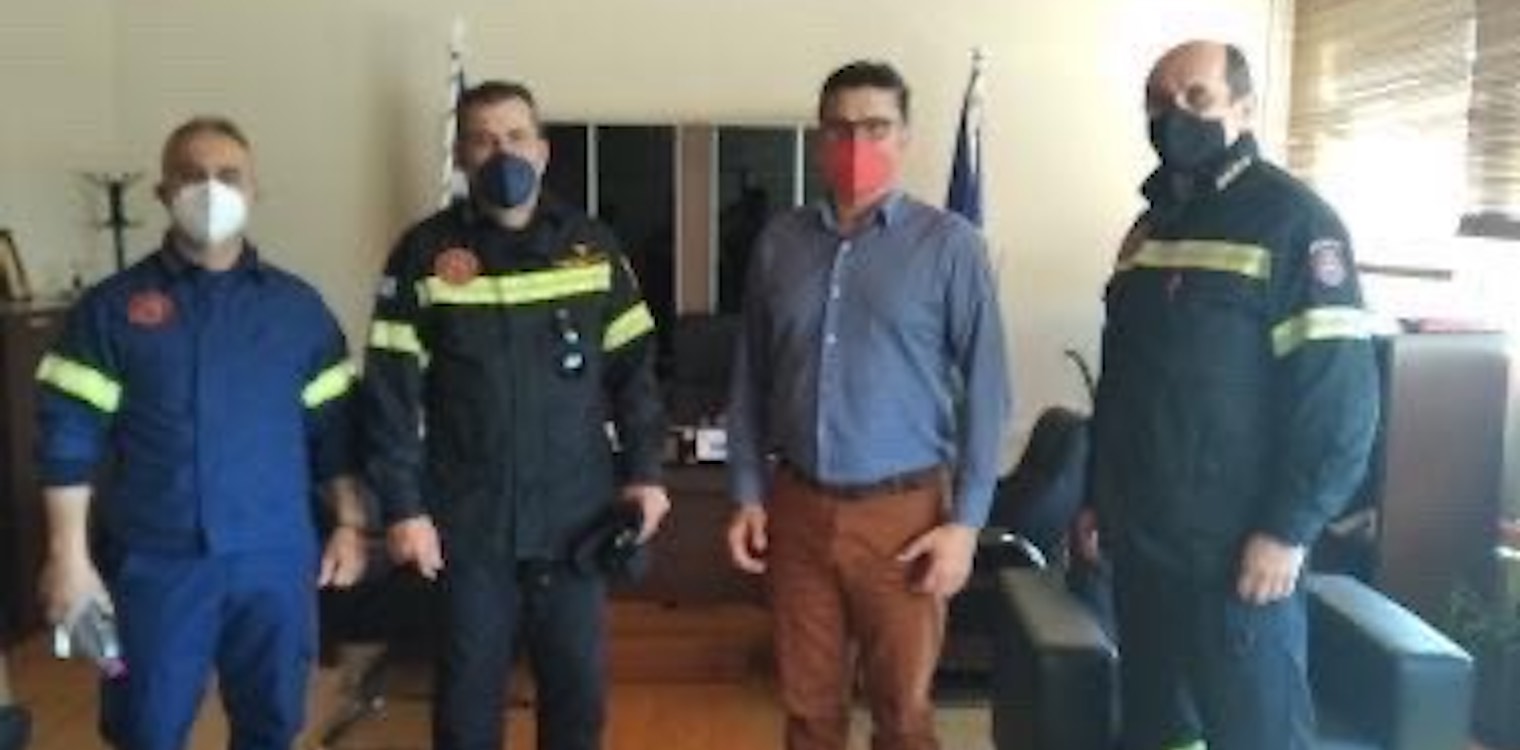 Δήμος Ανδραβίδας-Κυλλήνης: Συνάντηση Δημάρχου με τον νέο Περιφερειακό Διοικητή της Πυροσβεστικής Υπηρεσίας