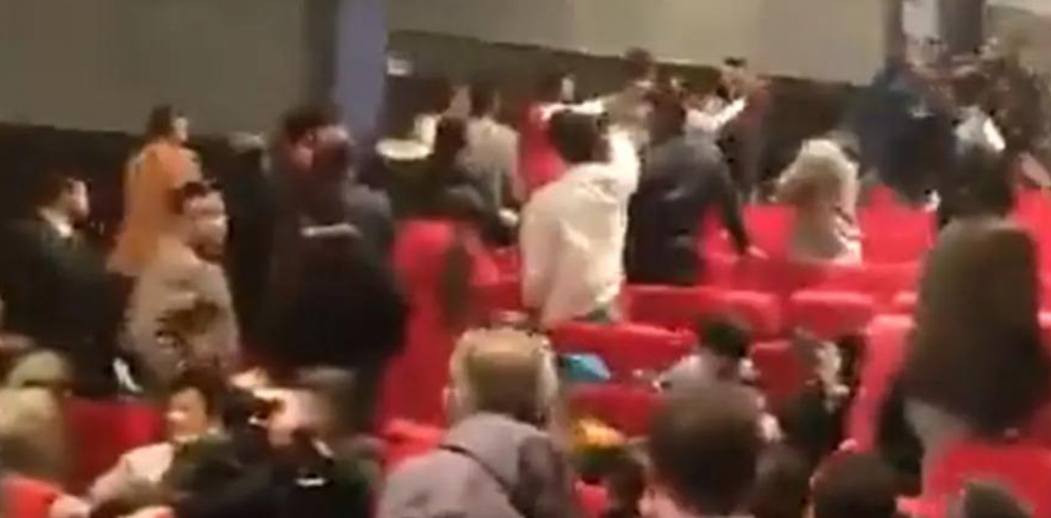 Απίστευτο ξύλο σε εκδήλωση της πρεσβείας του Μπαγκλαντές στην Ελλάδα (video)