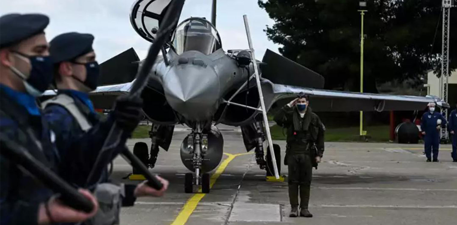 Παρέλαση 25η Μαρτίου: Με Rafale, Spitfire και τμήματα των Γαλλικών Ενόπλων Δυνάμεων
