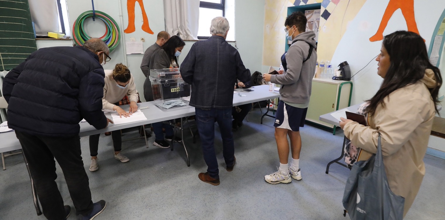 Γαλλικές εκλογές: Στις κάλπες σήμερα η χώρα - Θρίλερ για Μακρόν και Λε Πεν