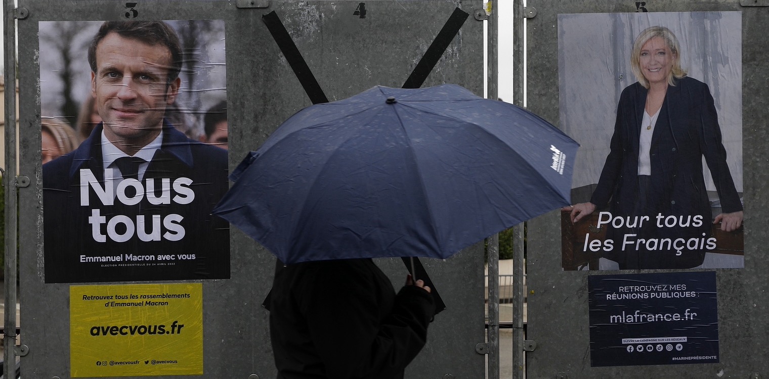 Οι Γάλλοι ψηφίζουν στον κρίσιμο Β' γύρο των προεδρικών εκλογών - Στις 21:00 τα πρώτα αποτελέσματα