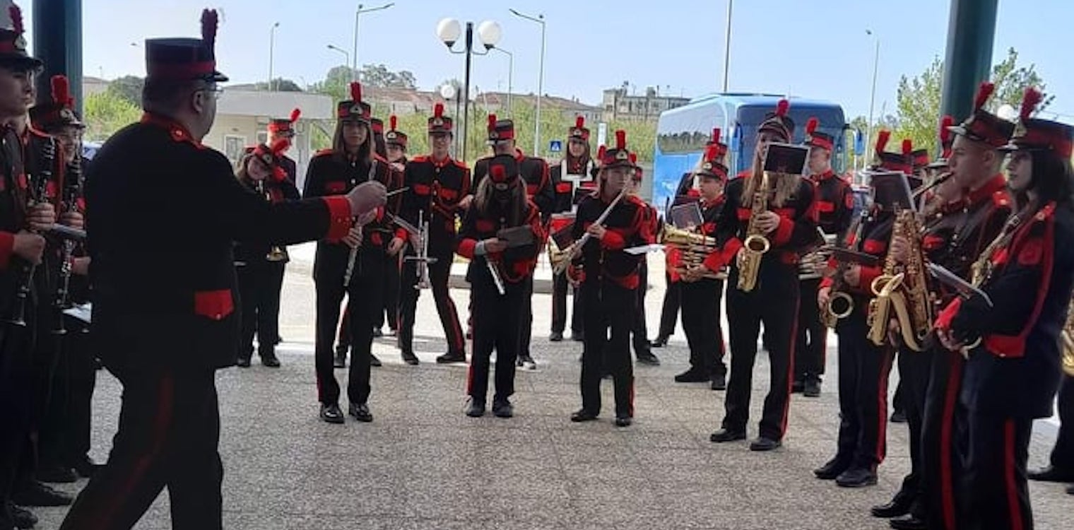 Τόνωση ηθικού σε εργαζομένους και ασθενείς του Γ.Ν. Πύργου από το Νίκο Κοροβέση