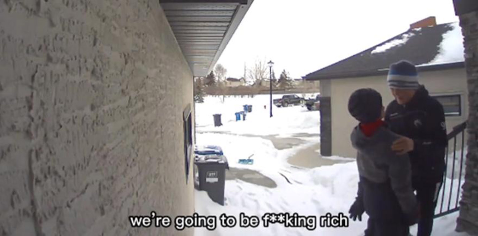 Viral βίντεο: Δυο πιτσιρίκια φτυαρίζουν χιόνι για 20 δολάρια και κάνουν όνειρα για... μεγάλη ζωή